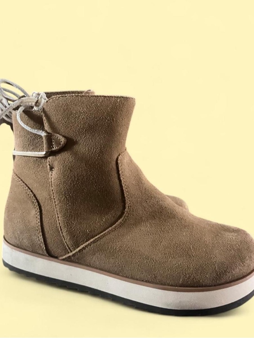 Merrell Women's Suede Ankle Boot in Light Brown